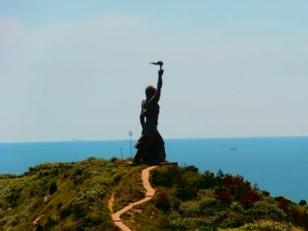 财伯公纪念馆 东极岛财伯公塑像在哪?东极岛财伯公塑像(财伯公纪念馆)景点介绍