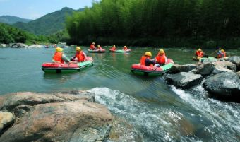 岭南冰川漂流在哪？岭南冰川漂流景点介绍