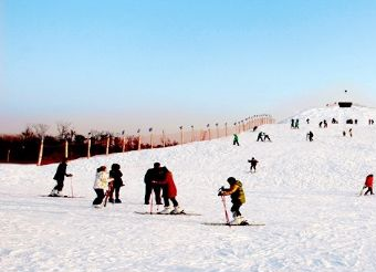 金沙湖滑雪场在哪？金沙湖滑雪场景点介绍