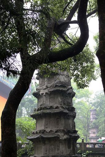 灵隐寺两石塔两经幢在哪？灵隐寺两石塔两经幢景点介绍