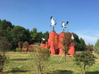 白鹤湖名胜风景区在哪？白鹤湖名胜风景区景点介绍