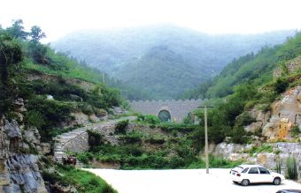 济南朱凤山风景区在哪？济南朱凤山风景区景点介绍