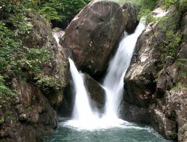 天南第一泉在哪？天南第一泉景点介绍