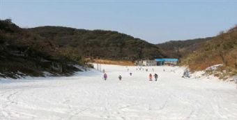 青岛灵珠山滑雪场在哪？青岛灵珠山滑雪场景点介绍