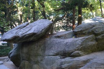 庐山飞来石在哪？庐山飞来石景点介绍