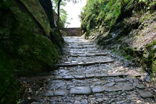 梅关古道 梅关古驿道在哪？梅关古驿道（梅关古道）景点介绍