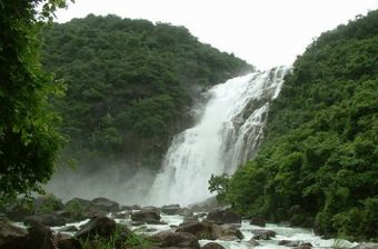 龙归寨瀑布在哪？龙归寨瀑布景点介绍