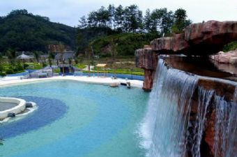 天上人间温泉度假村在哪？天上人间温泉度假村景点介绍