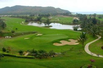 南燕湾高尔夫球会在哪?南燕湾高尔夫球会景点介绍