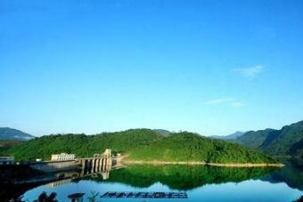 万泉湖生态旅游度假区在哪？万泉湖生态旅游度假区景点介绍