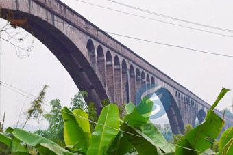 油草坝天桥在哪？油草坝天桥景点介绍