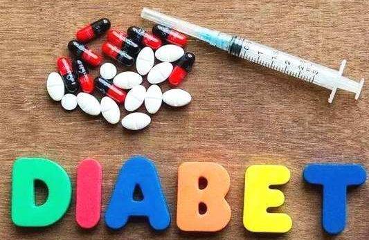 引起2型糖尿病的因素有哪些?2型糖尿病有哪些特点?