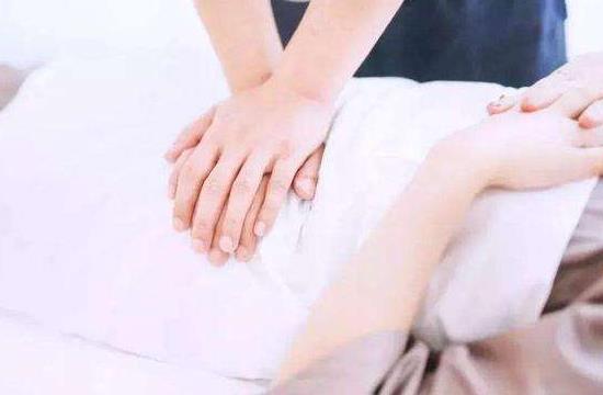 肚子胀气的原因有哪些?怎么排肚子里的气?