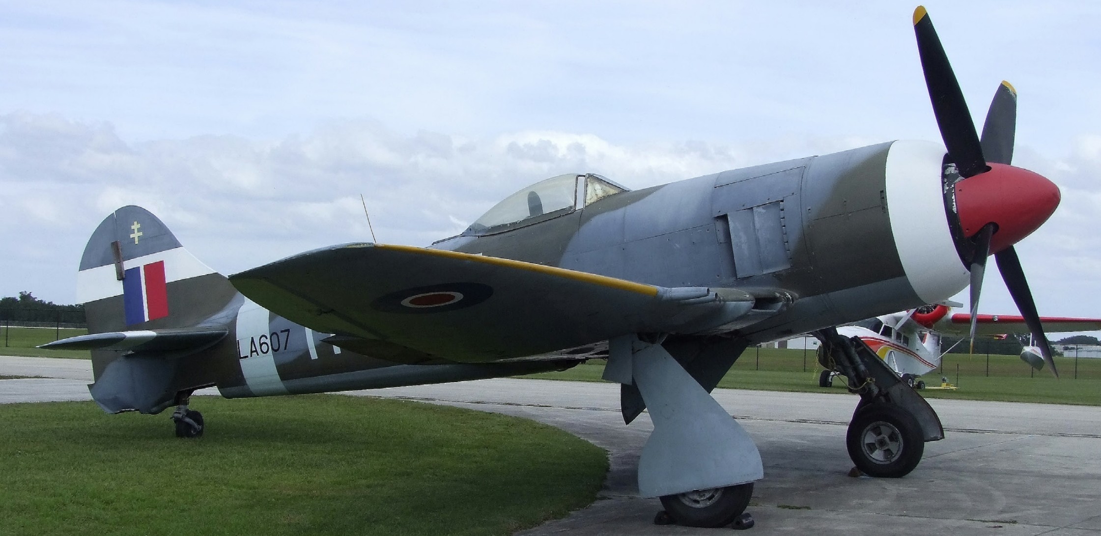 兵器百科 "暴风"战斗机_小常识