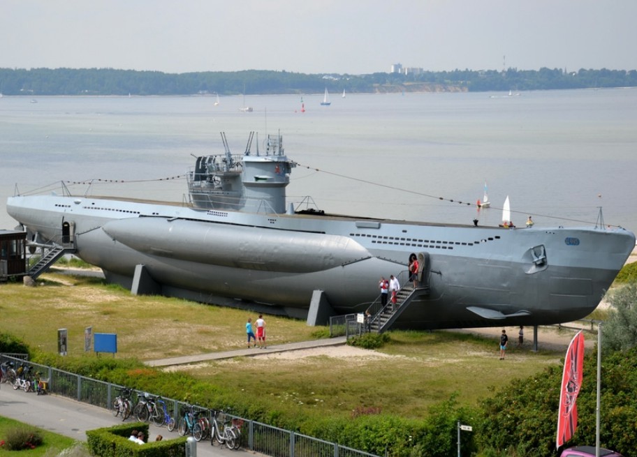 二战期间,潜艇技战术性能有了很大改进